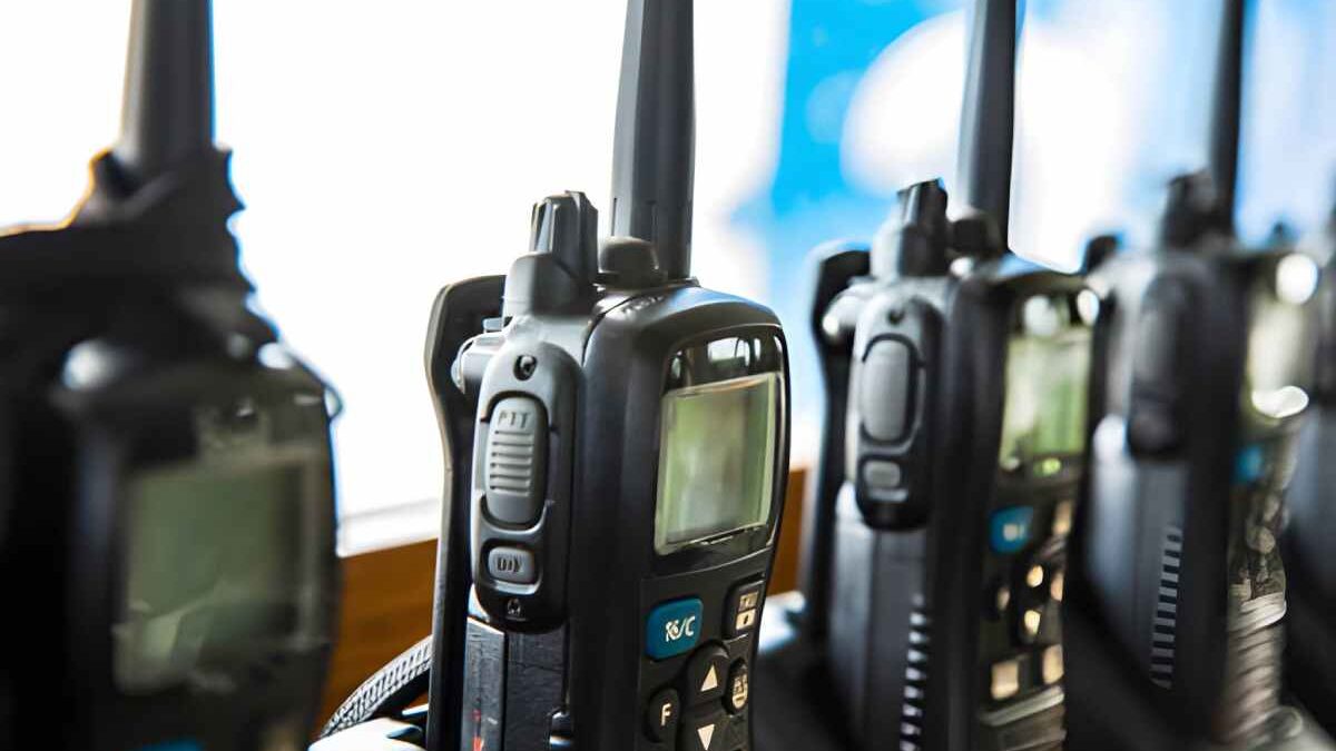 Walkie Talkie Solutions for Large Teams: Enhancing Workflow and Safety